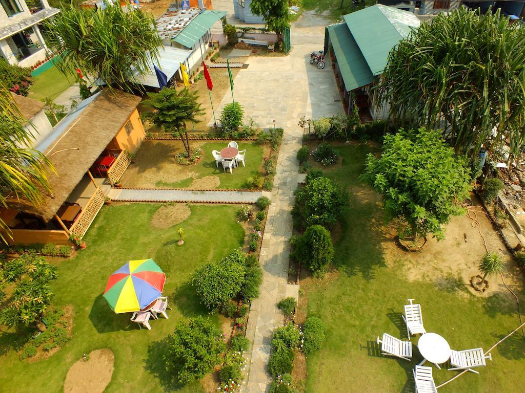 Hotel Greenland Pokhara Dış mekan fotoğraf
