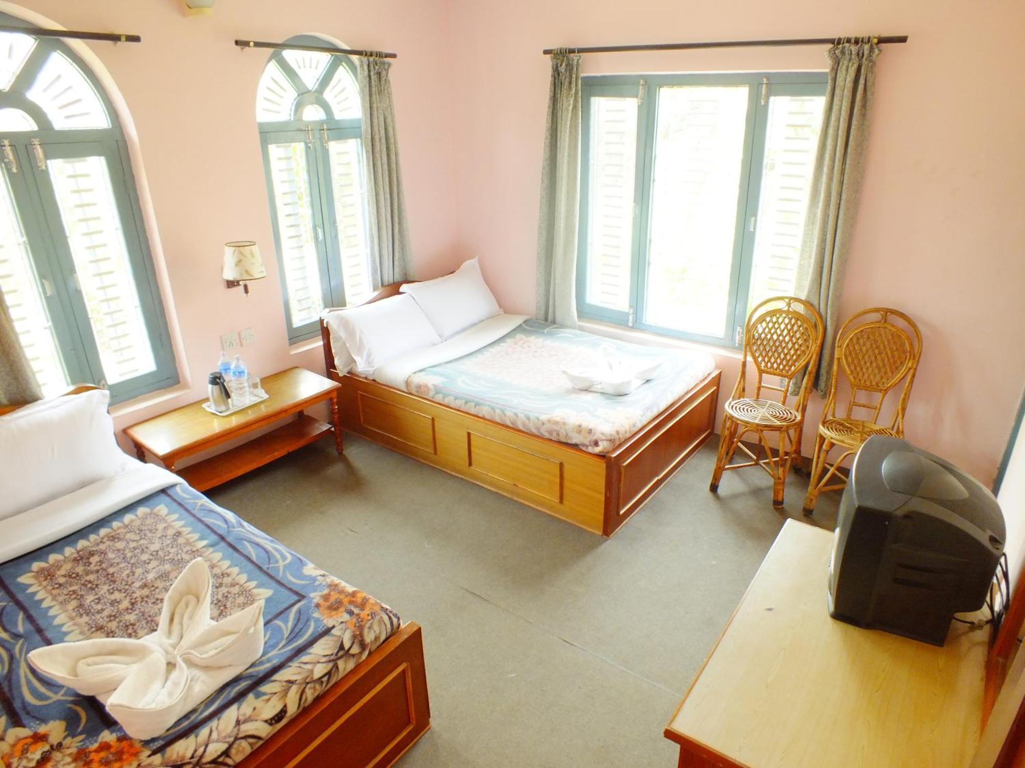 Hotel Greenland Pokhara Dış mekan fotoğraf